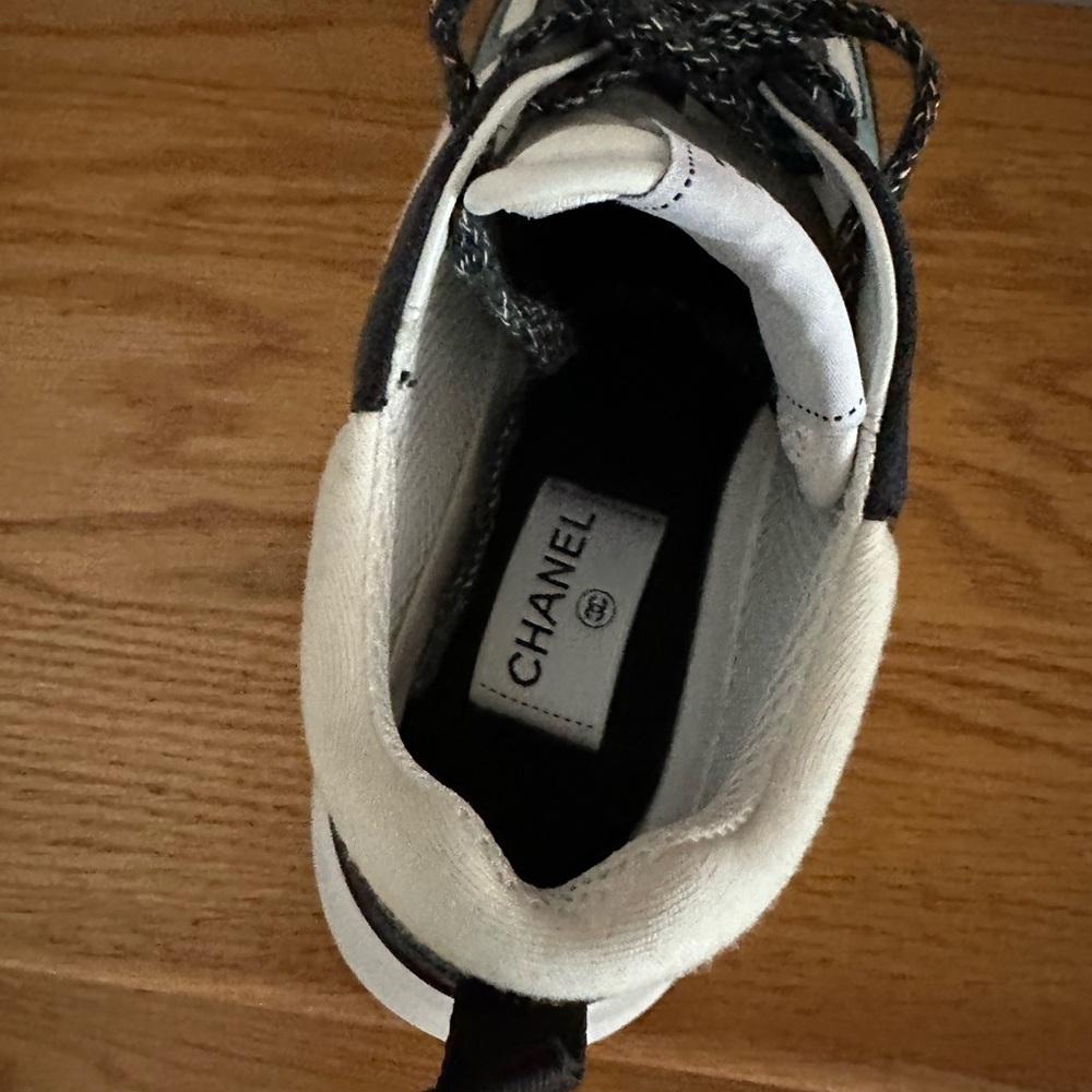 CHANEL Monochrome Athletic Shoes - Picture 3 of 3